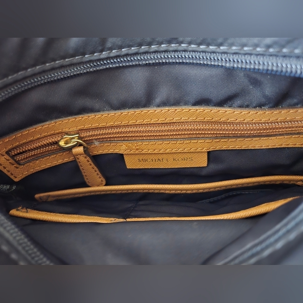 Michael Kors Kelsey Navy Blue Tan Nylon Shoulder Bag - Picture 5 of 8